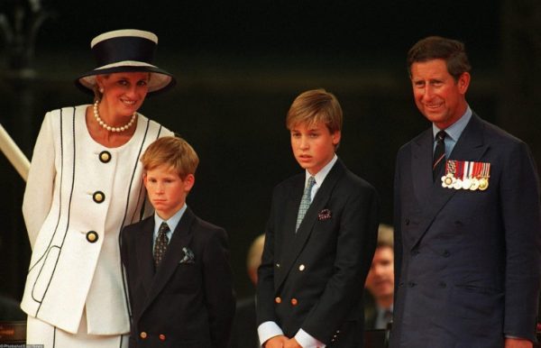 Как принцы в детстве злили папу - принца Чарльза