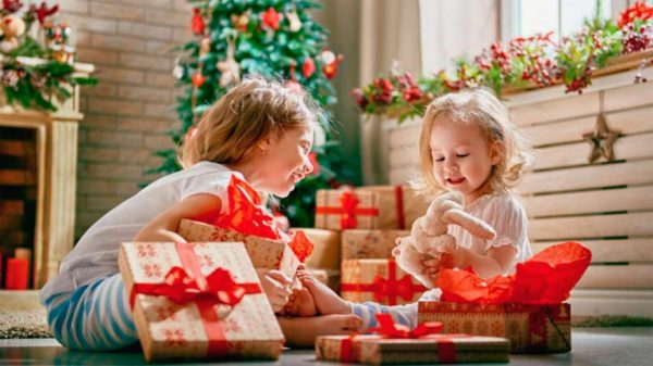 Рейтинг новогодних подарков для детей в 2020 году