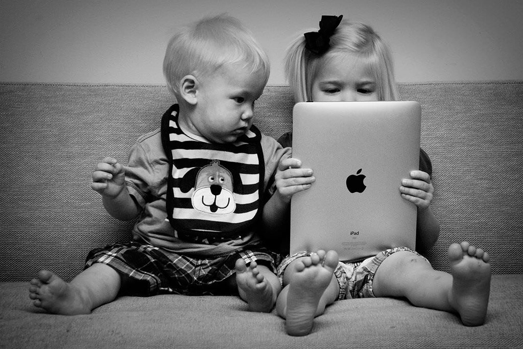 Дети и планшет