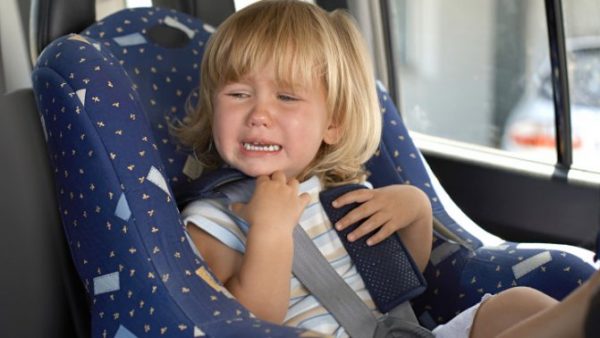 Ребенка укачивает в авто - есть ли способы помочь
