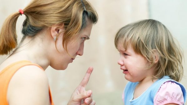 Первый конфликтный период в жизни человека: как справляться с непослушанием двухлетних малышей