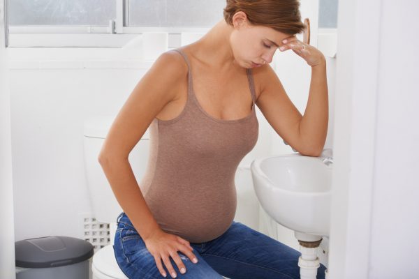 Диарея у беременных: опасности и что делать