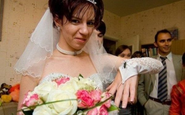20 свадебных фото, которые не надо было показывать никому и никогда