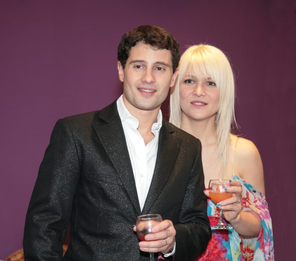 Антон Макарский с супругой