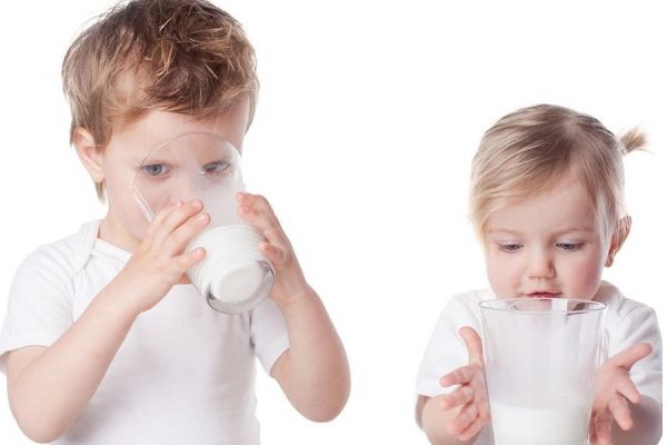 Молоко в рационе детей должно быть обязательно