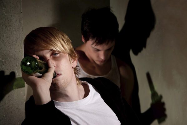 Как реагировать, если ваш подросток пришёл домой пьяный?