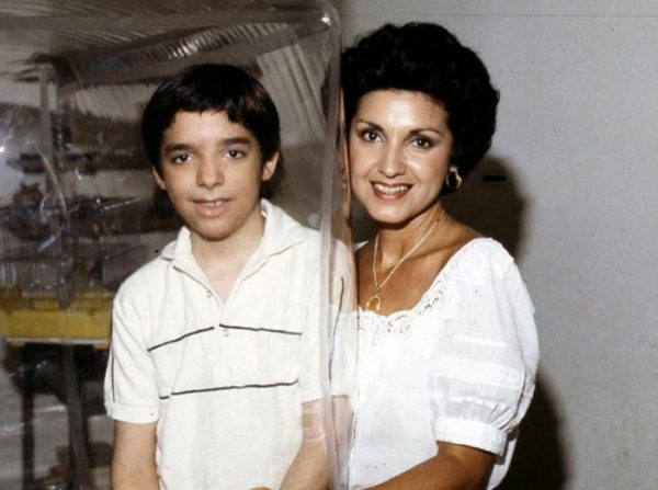 Дэвид Веттер с мамой незадолго до смерти. Фото Википедия