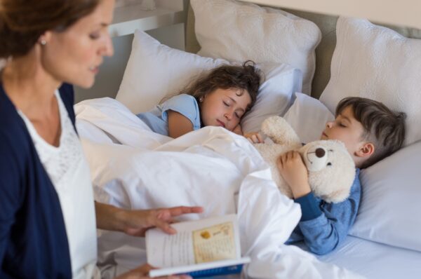 Это настоящая причина, почему фраза «спать, когда ребенок спит» просто не работает: мнение мамы двоих детей