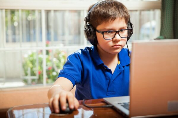 Компьютерные игры и современные дети: как добиться максимальной пользы от того, что считается вредным