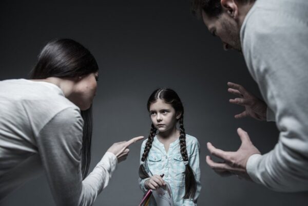 «Мне не интересно!» - как избежать вербального насилия в семье