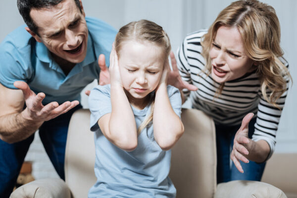 «Мне не интересно!» - как избежать вербального насилия в семье