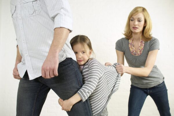 Родитель после развода: как сказать ребенку, что мама или папа снова влюблены