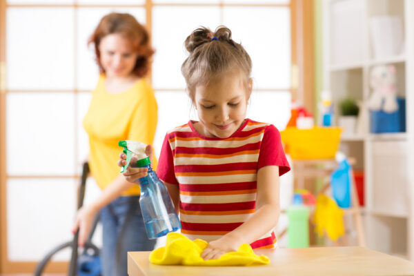 Как сделать так, чтобы ребенок начал слышать родителей и помогать по дому