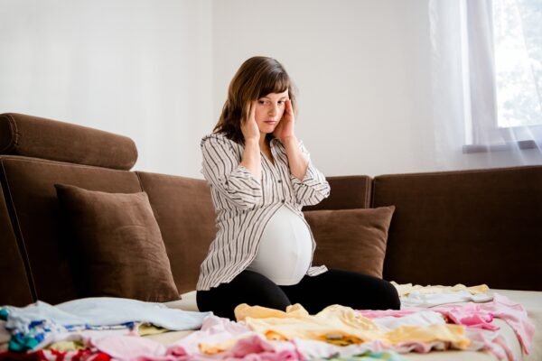 Плач при беременности: причины, советы, влияние на ребенка