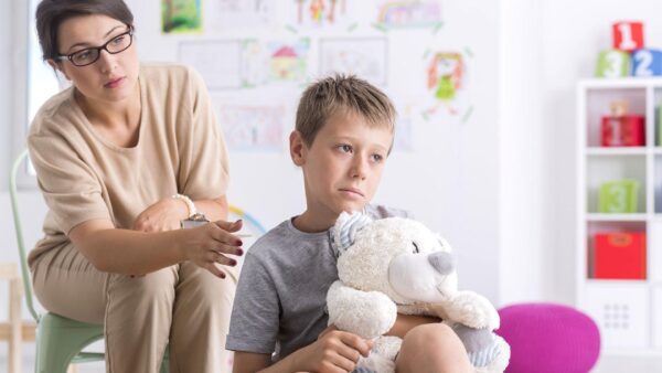 Когда ребенку нужна психологическая или психиатрическая помощь