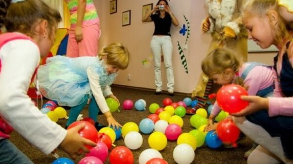 Будет весело: конкурсы и игры для детей к новогодним праздникам