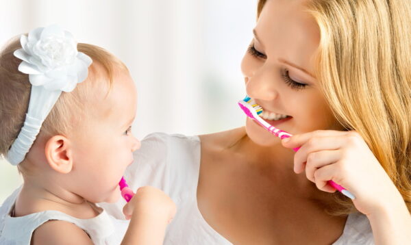 Уход за зубами с раннего возраста: основные правила и виды стоматологических услуг