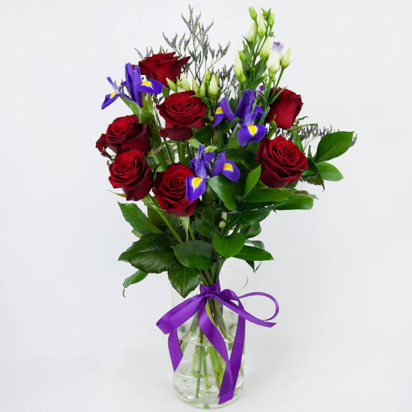 8 марта -  какие цветы подарить маме, жене, девушке?