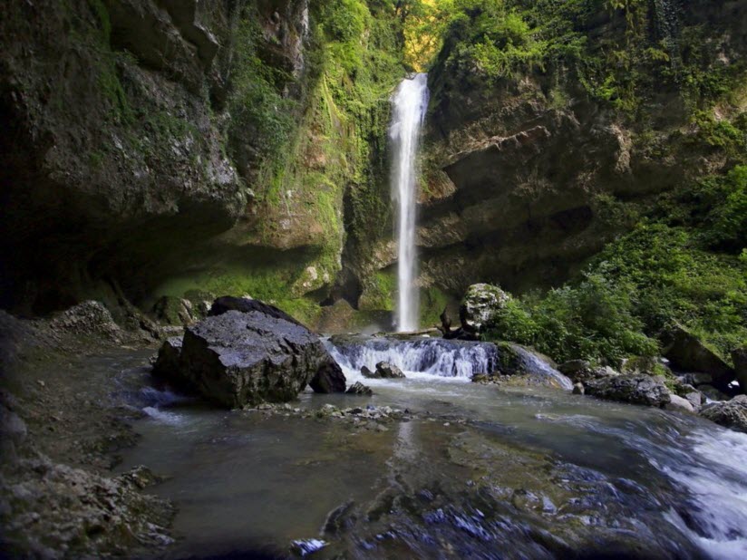 Названы Топ-5 самых умопомрачительных водопадов Сочи