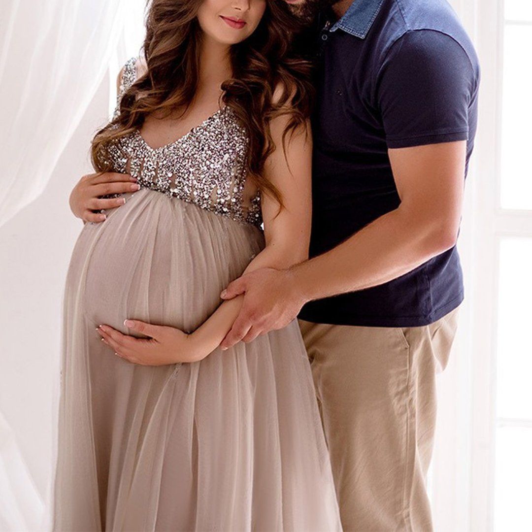 Муж с полненькой женой. Семейная фотосессия беременности.