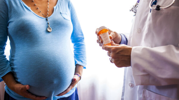 Головные боли при беременности: что делать, как избавиться без лекарств и когда нужно бежать к врачу