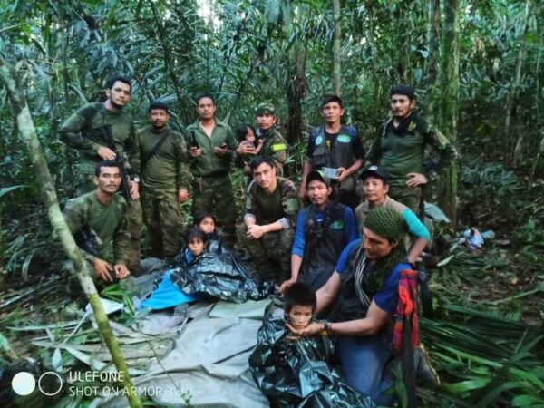 Дети найдены живыми через 40 дней после авиакатастрофы в джунглях Колумбии