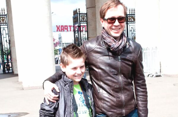 Евгений Миронов с сыном. фото:nazametke.com
