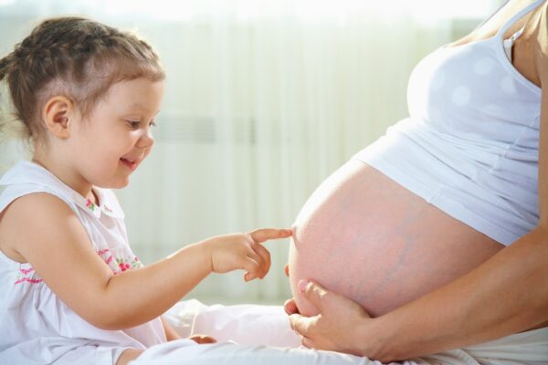 Родители против второй беременности дочери: как быть