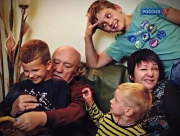 Как выглядят и чем занимаются дети и внуки легендарного Леонида Куравлева