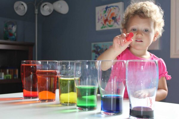 Интересные эксперименты для детей в домашних условиях: простые и увлекательные опыты с подручными средствами