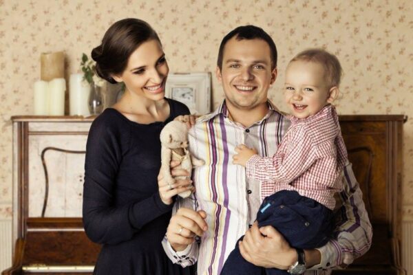 «Мы плакали с ним в обнимку», -  вдова Алексея Янина рассказала о том, как дважды сообщала сыну о кончине папы