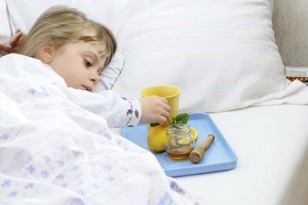 Выяснилось, какое должно быть питание ребенка от 1 года до 6 лет при простуде