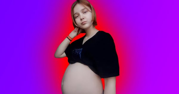 Забеременевшую в 13 лет Дарью Суднишникову требуют лишить родительских прав