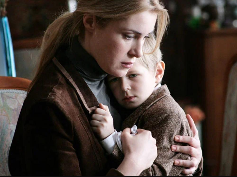 Мамы из кино: почему идеальных семей не бывает и как не стать деспотичной Лавоной