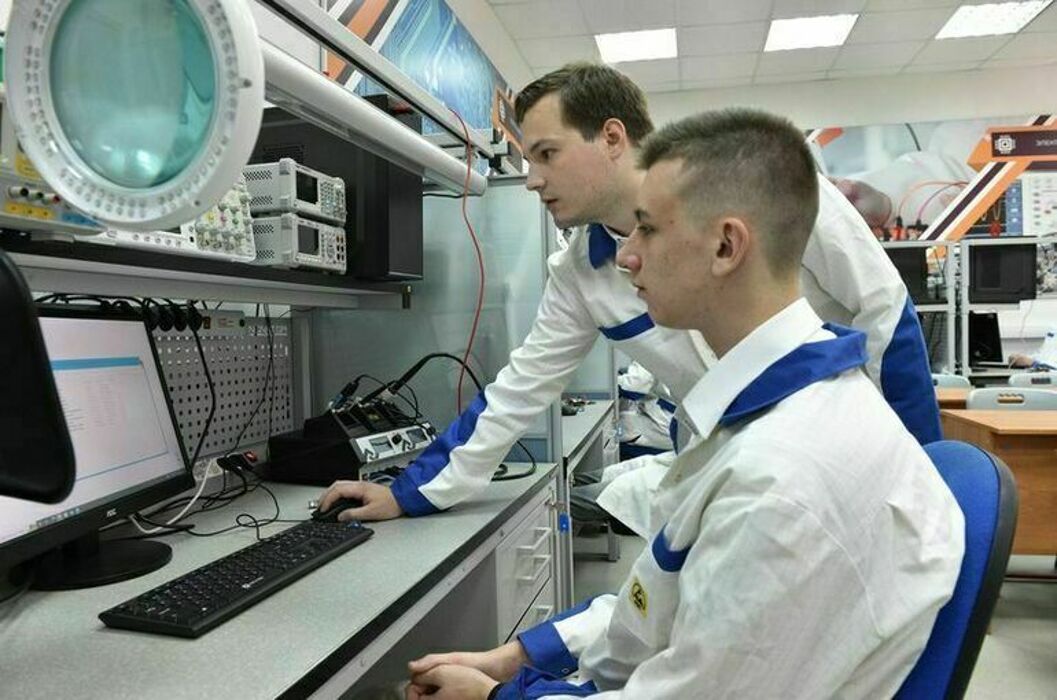 Шанс для «двоечников»: как поступить в колледж после 9 класса?