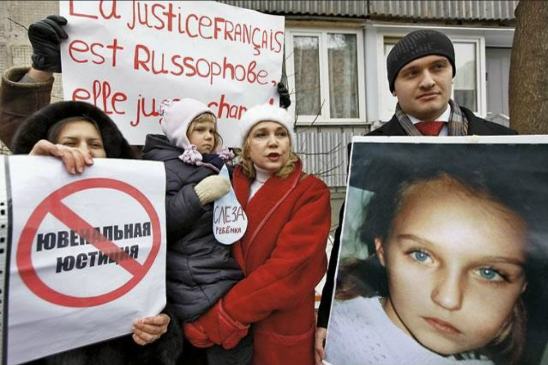 «Удушающая любовь» привела в тюрьму: Как Наталья Захарова 11 лет боролась за дочь Машу?