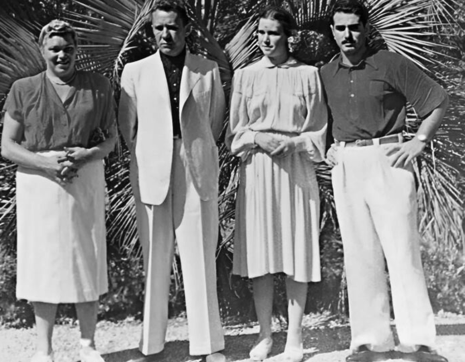 Людмила с супругом Джерменом Гвишиани и родителями.