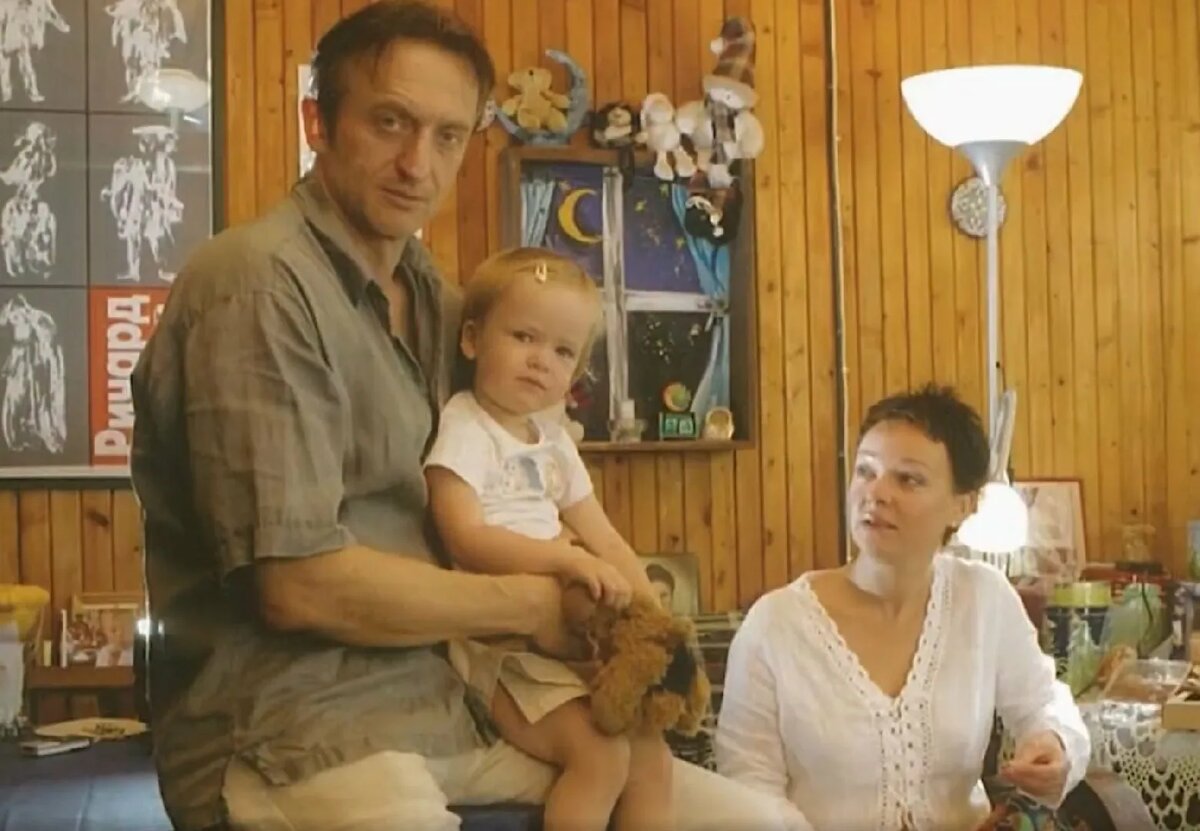 Елена Валюшкина с сыном Василием и дочерью Марией.