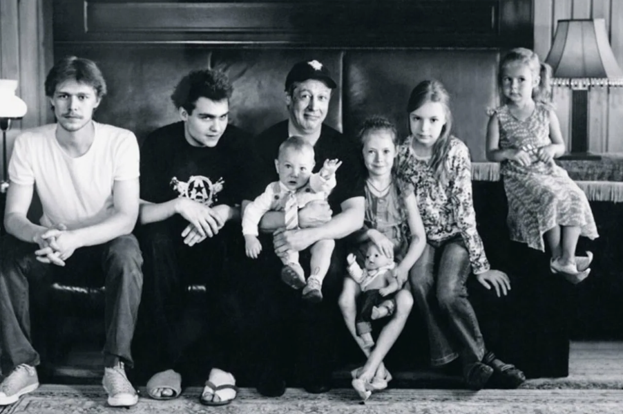 Михаил Ефремов: актерская династия продолжается