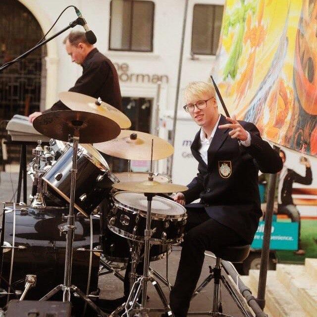 Иван Харатьян.