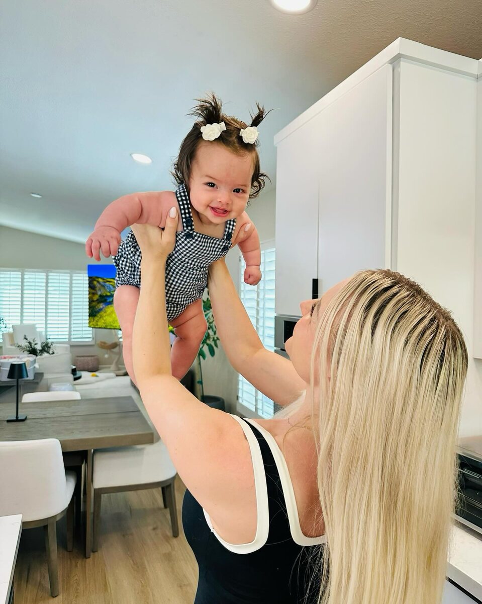 Элегантность и харизма: Олег Штефанко в зрелом возрасте.