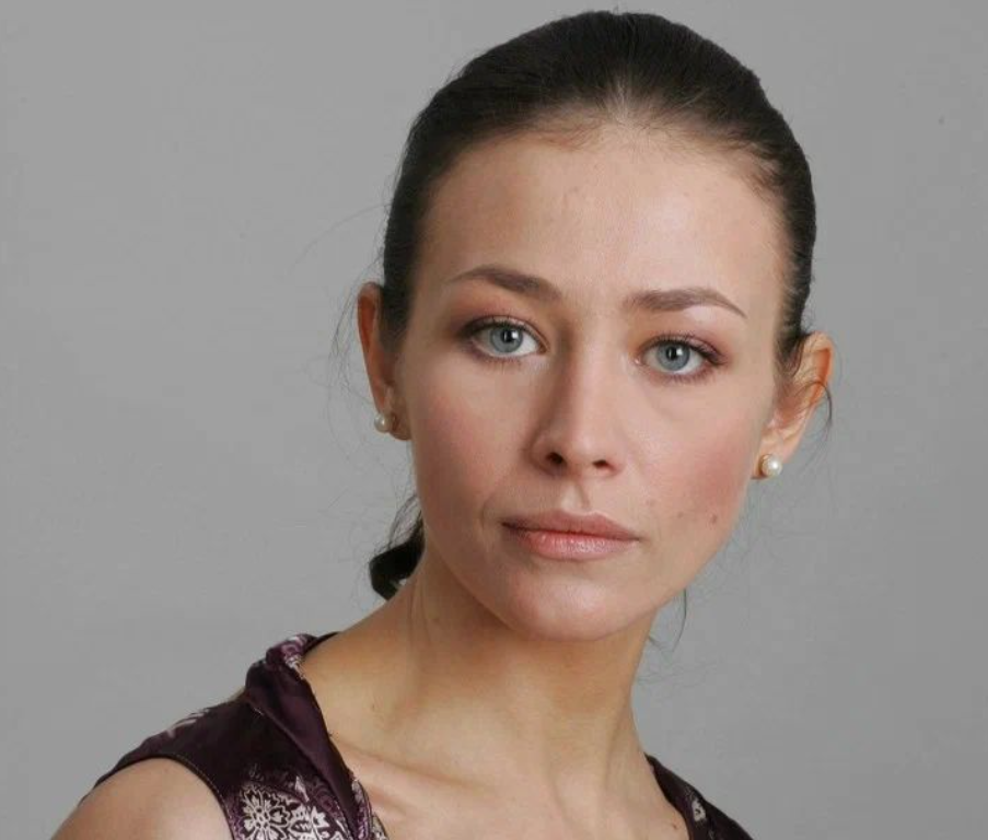 Актриса Екатерина Волкова, чья жизнь полна драматических поворотов.