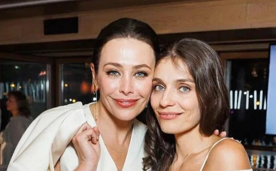 Екатерина Волкова с дочерью Валерией до того, как их отношения дали трещину.