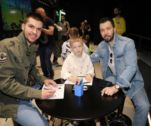 Один мужчина, три женщины и трое детей: Денис Клявер: «Сын – копия мамы, а от папы ничего»