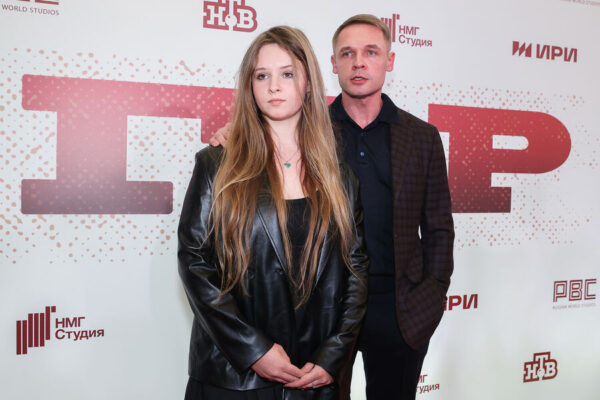 «Идеальная» семья в 21 год, но: как Александра Урсуляк и Александр Голубев смогли «учиться отпускать» ради детей