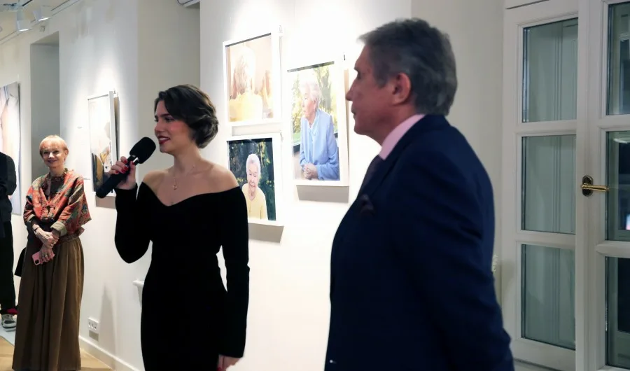 Мария с бабушкой Наиной Иосифовной Ельциной, которой посвятила фотовыставку.