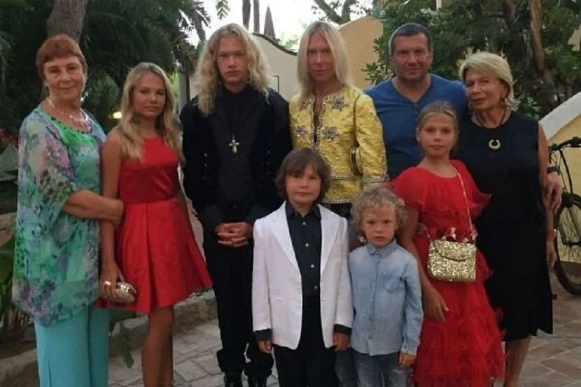 Иван Соловьёв – самый младший из восьми детей.