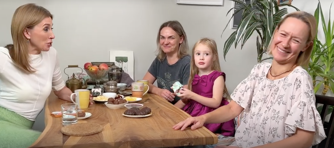 Евгения Дмитриева с дочерью Марусей.