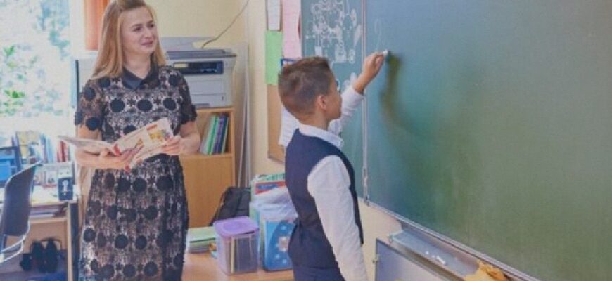 Минпросвещения не поддержало идею продления учебного года