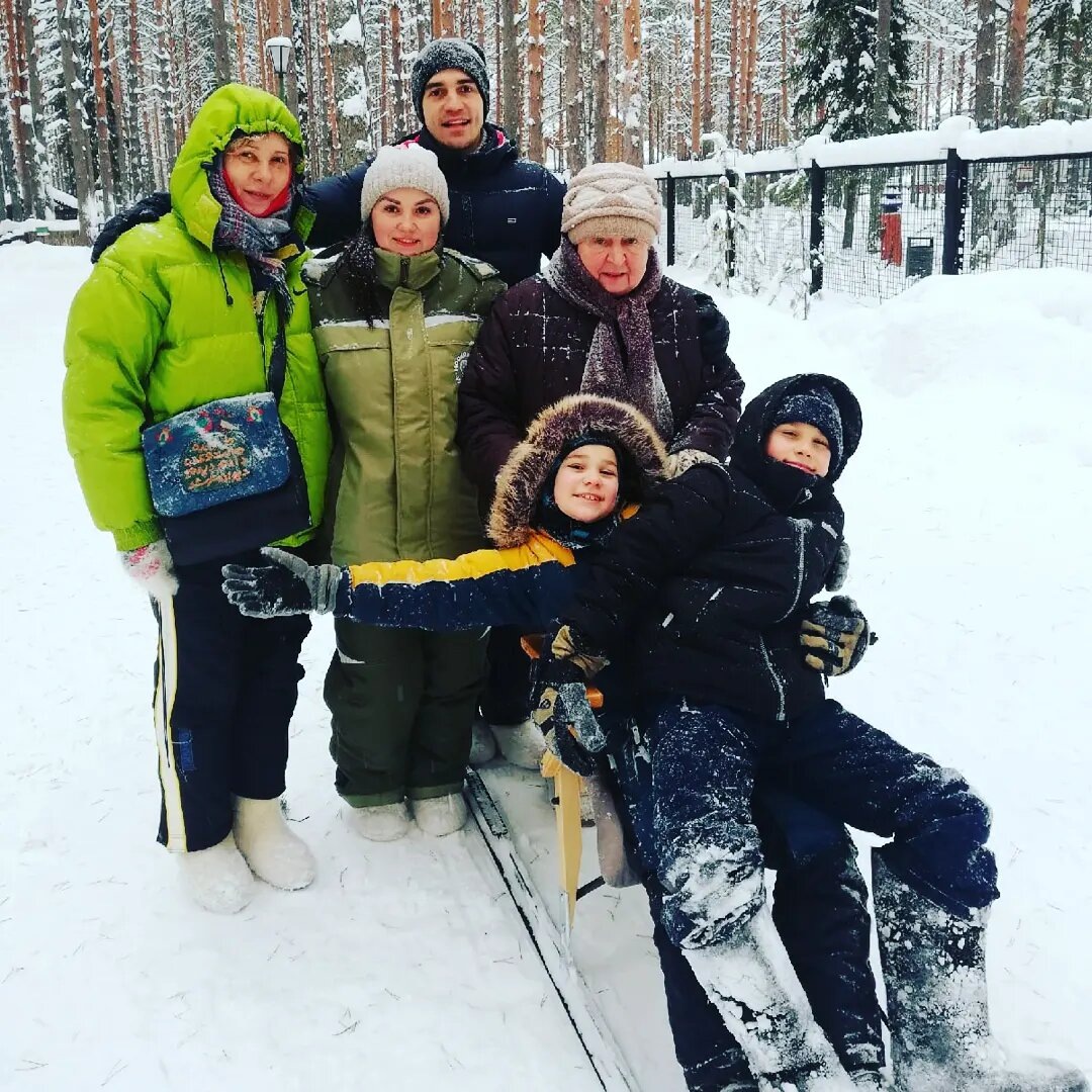 Сын Григорий с дочерью Николь